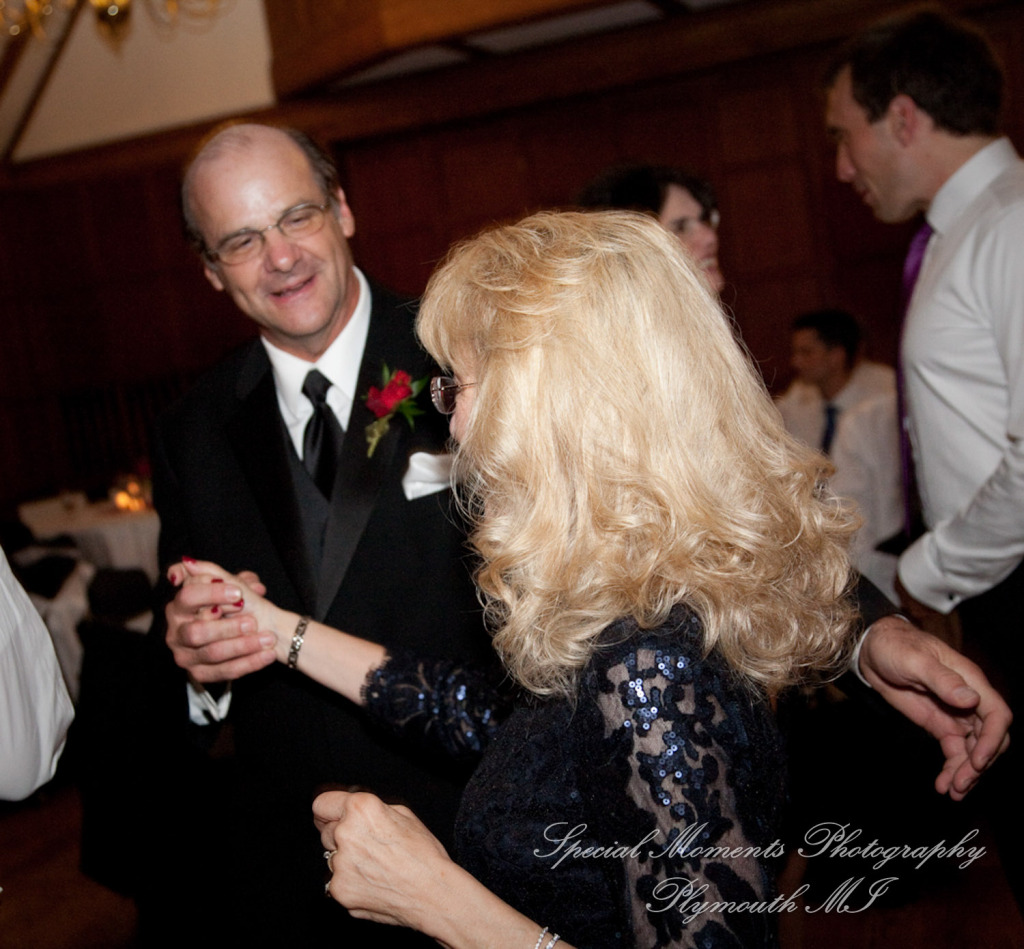 Emily & Shane at Dearborn Country Club Dearborn MI wedding photography