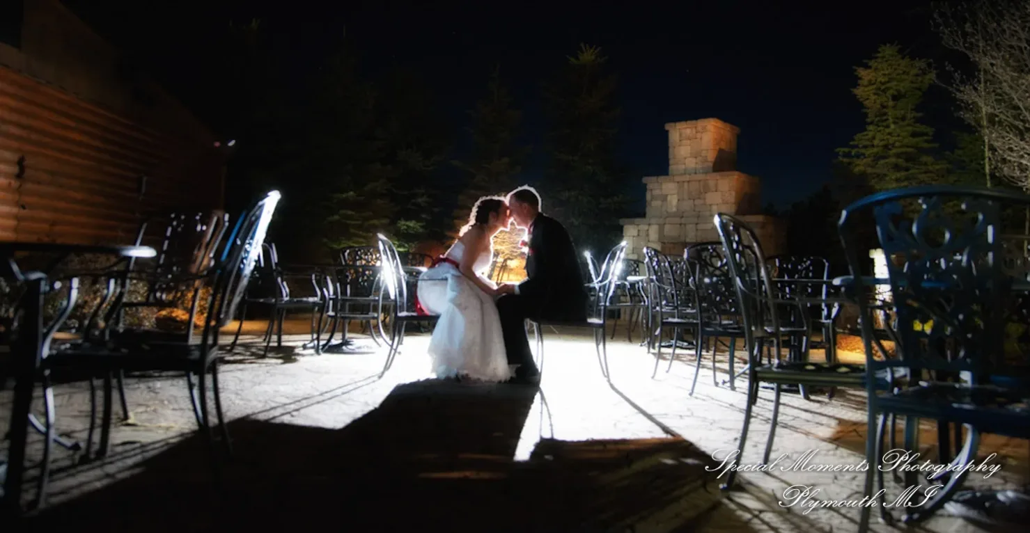 Karl’s Cabin Plymouth MI wedding photograph