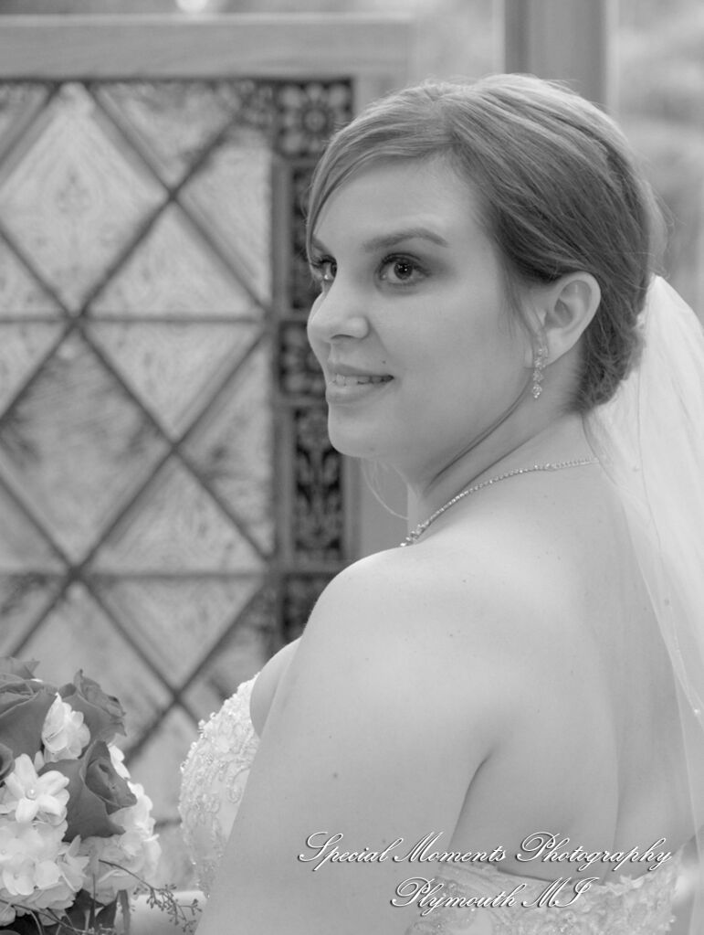Shannan & Eric at First United Methodist Church Northville MI wedding photography