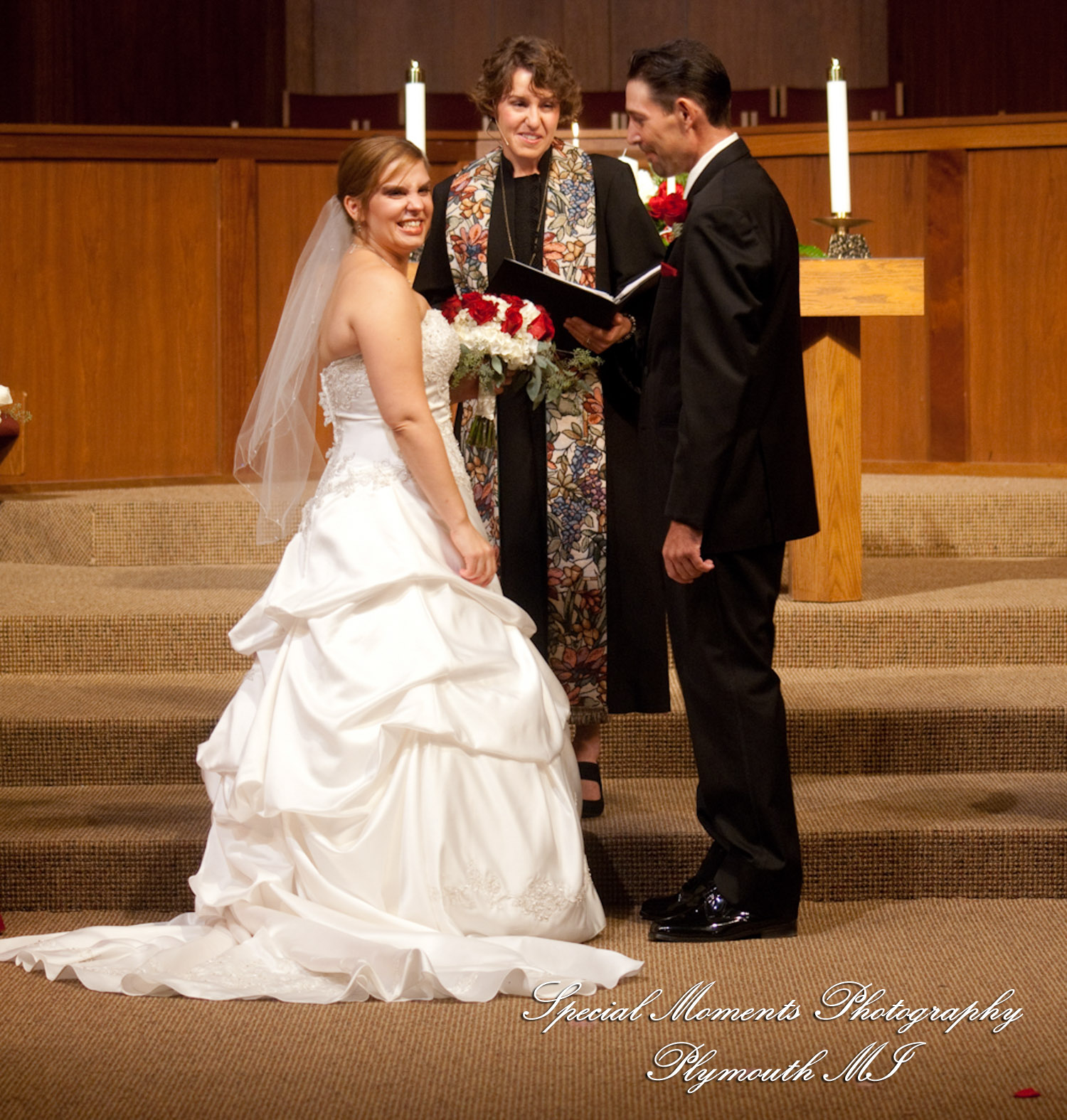 Shannan & Eric at First United Methodist Church Northville MI wedding photography