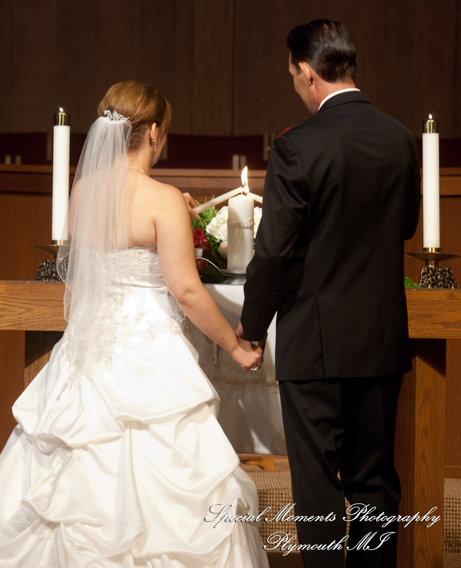 Shannan & Eric at First United Methodist Church Northville MI wedding photography