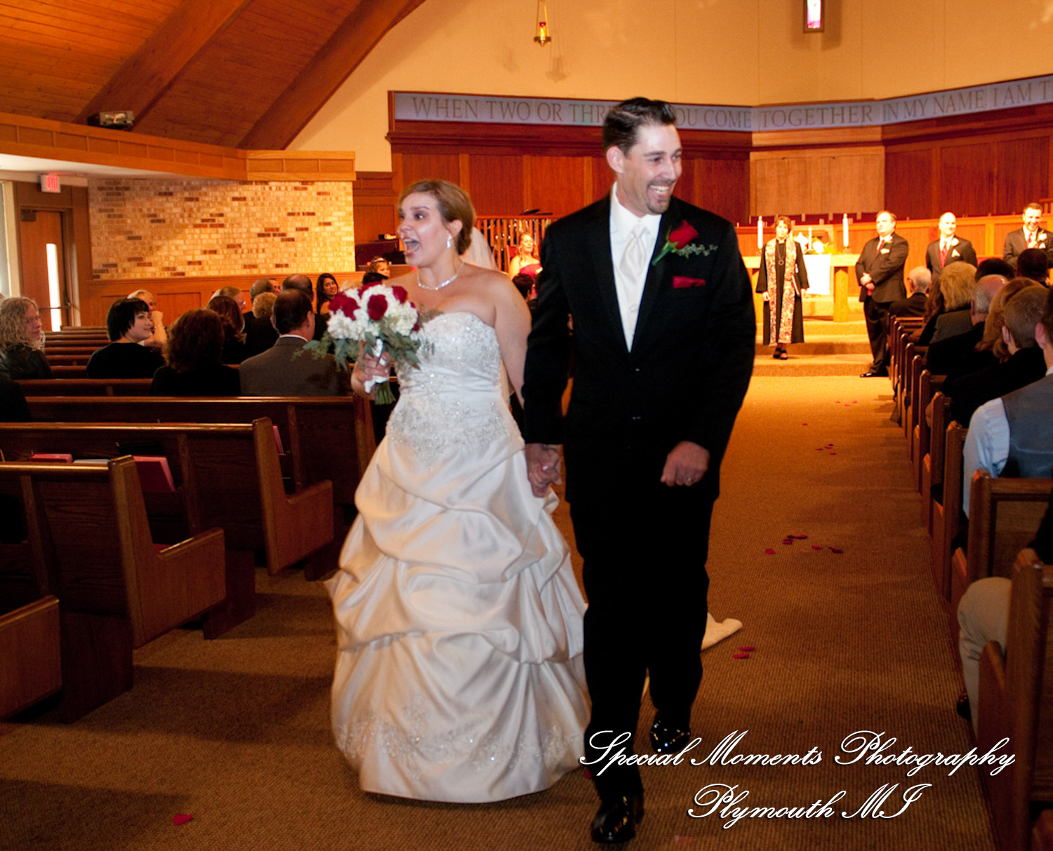 Shannan & Eric at First United Methodist Church Northville MI wedding photography