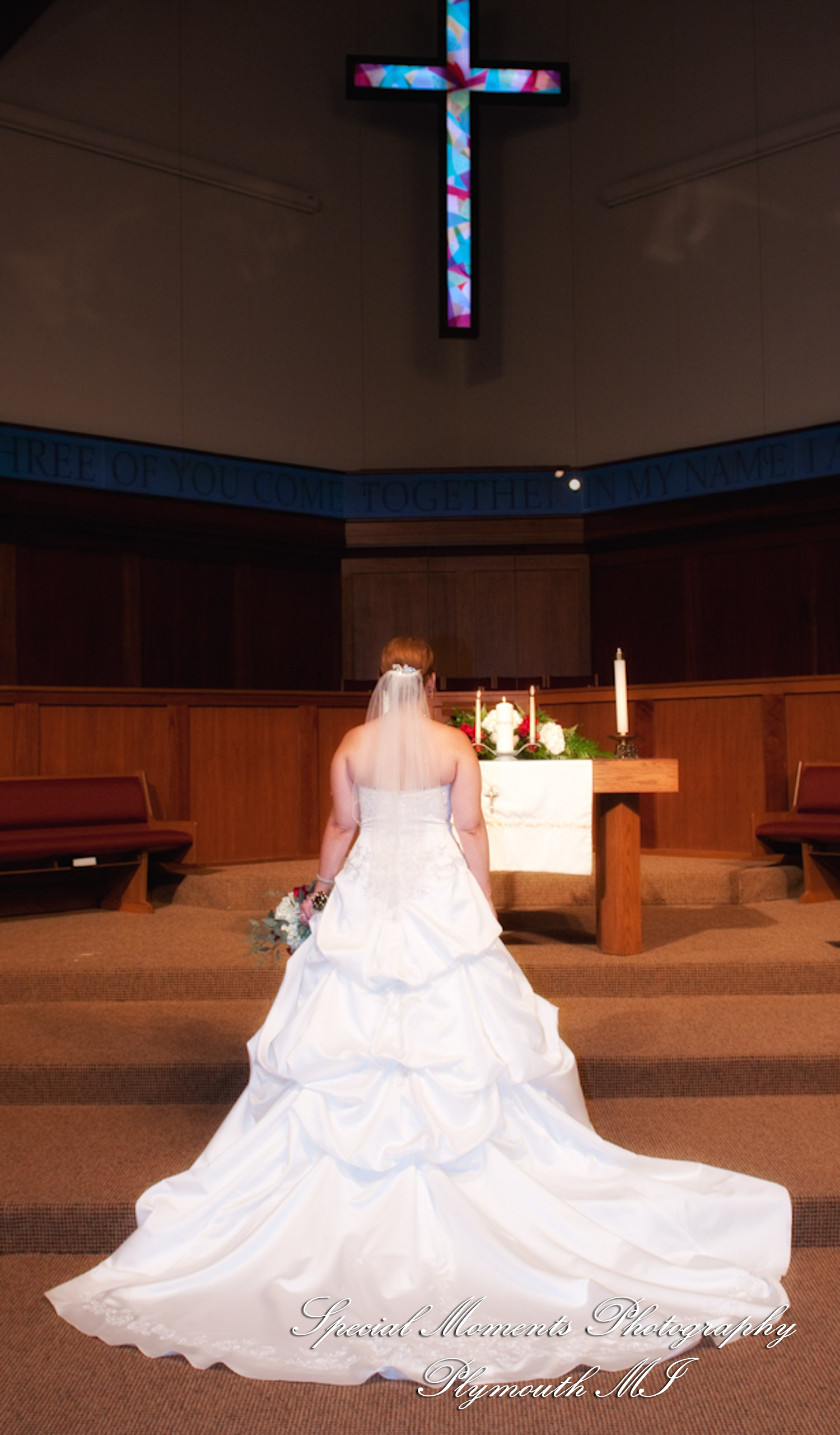Shannan & Eric at First United Methodist Church Northville MI wedding photography