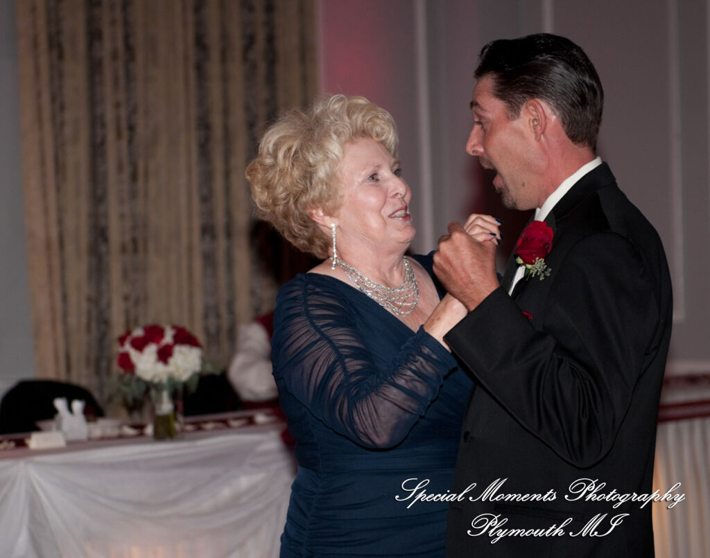 Shannan & Eric at FMeeting House Grand Ballroom Plymouth MI wedding photography