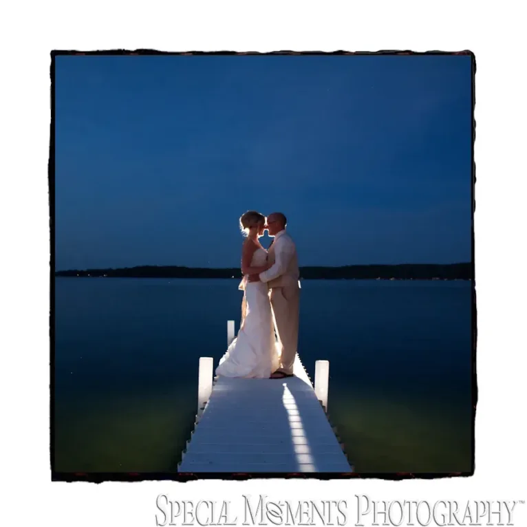Bay Pointe Inn Shelbyville MI wedding photography
