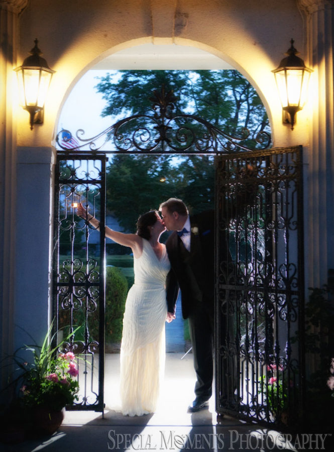Grosse Pointe War Memorial Grosse Pointe Farms MI wedding photography