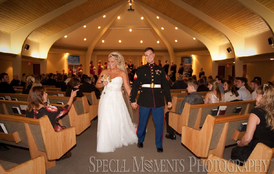 Plymouth Church of Christ Plymouth MI wedding photograph