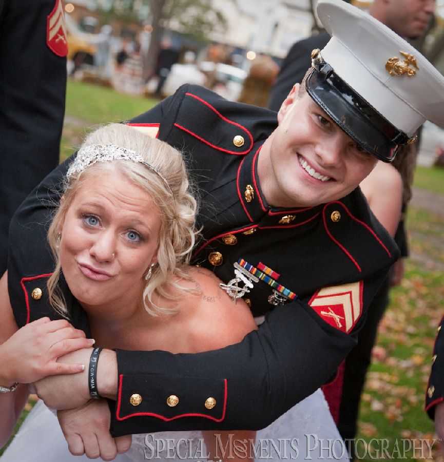 Kellogg Park Plymouth MI wedding photograph