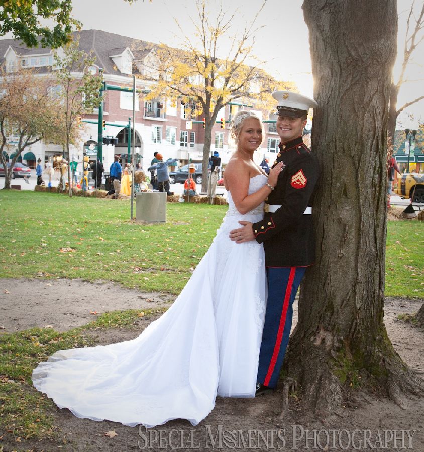 Kellogg Park Plymouth MI wedding photograph