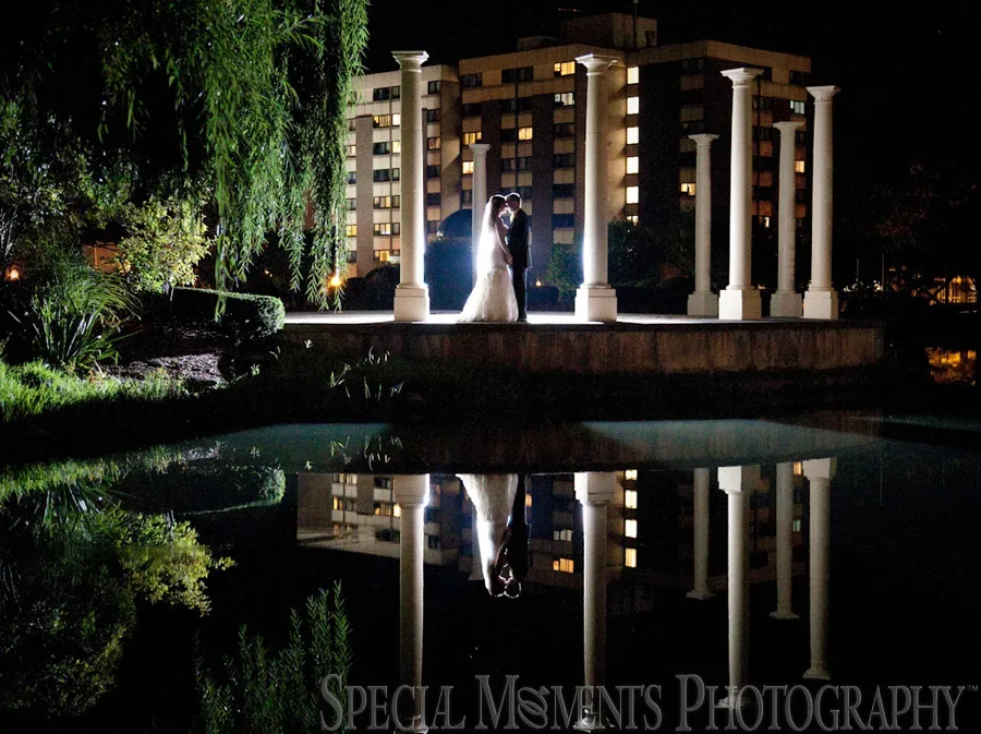 Blossom Heath Inn St. Clair Shores MI wedding photograph