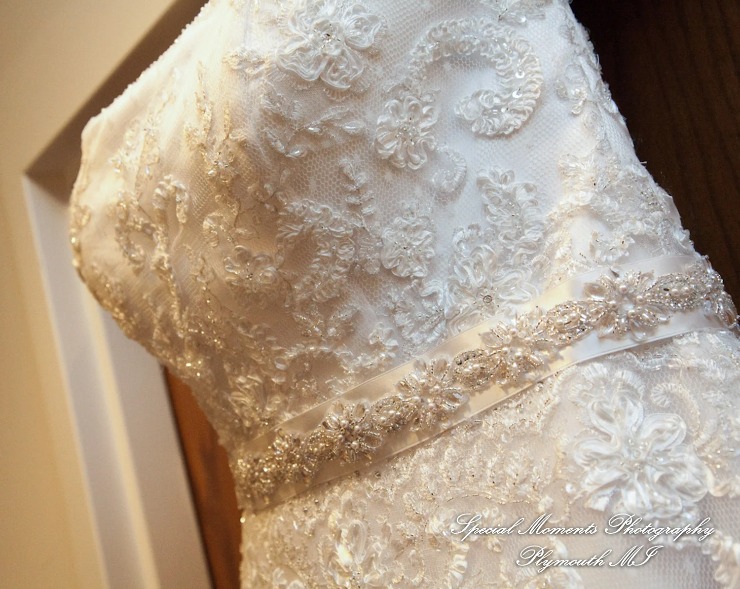 Holy Spirit Roman Catholic Brighton MI wedding photograph