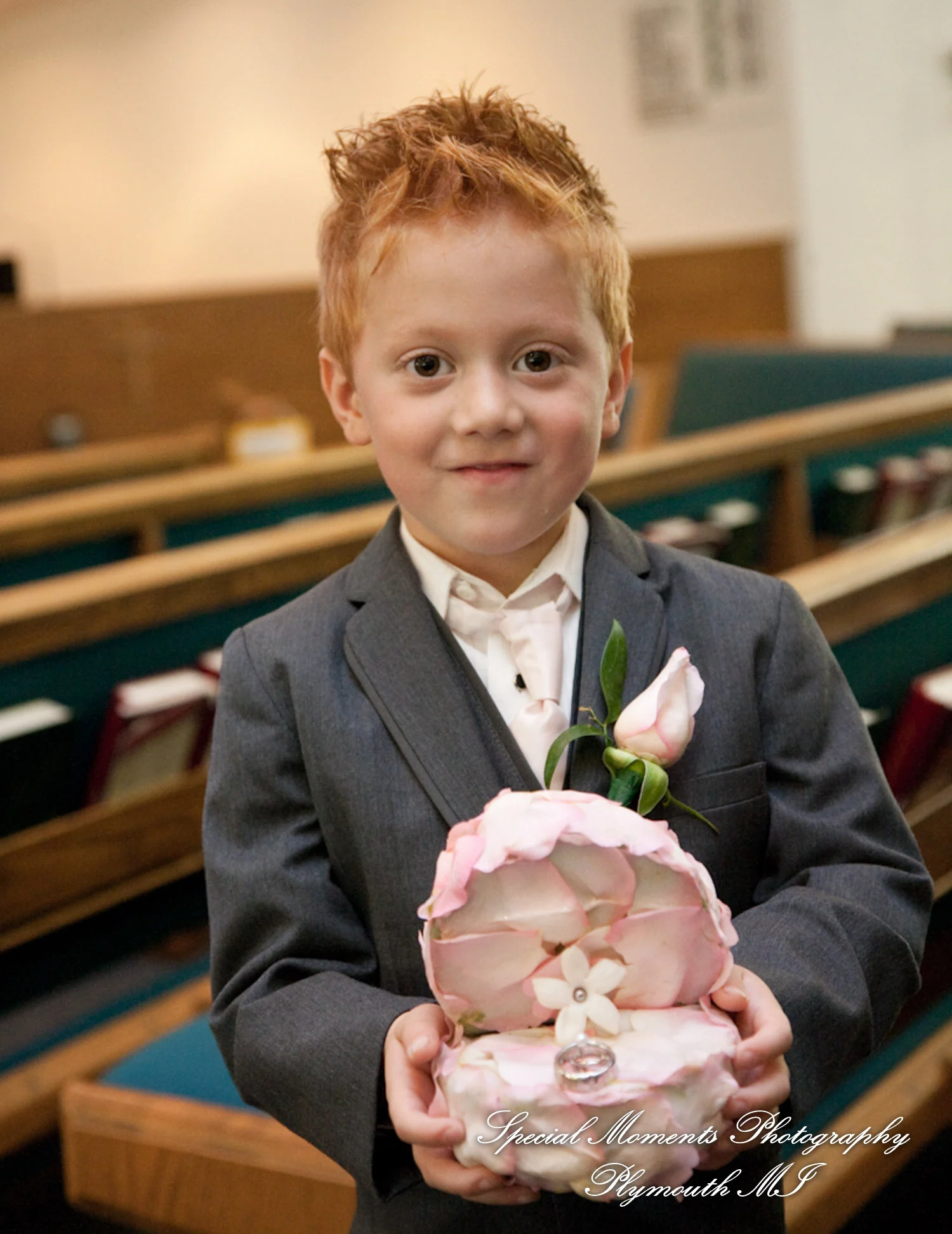 Holy Spirit Roman Catholic Brighton MI wedding photograph
