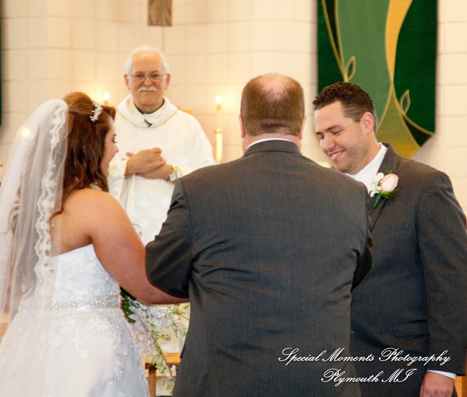 Holy Spirit Roman Catholic Brighton MI wedding photograph
