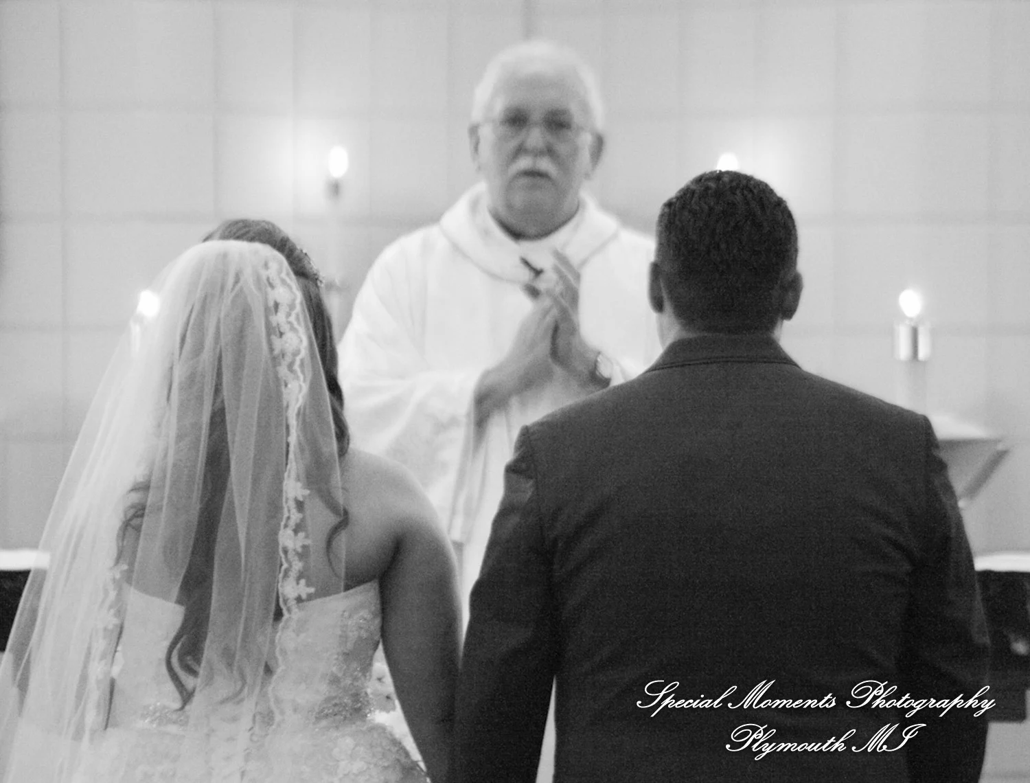 Holy Spirit Roman Catholic Brighton MI wedding photograph