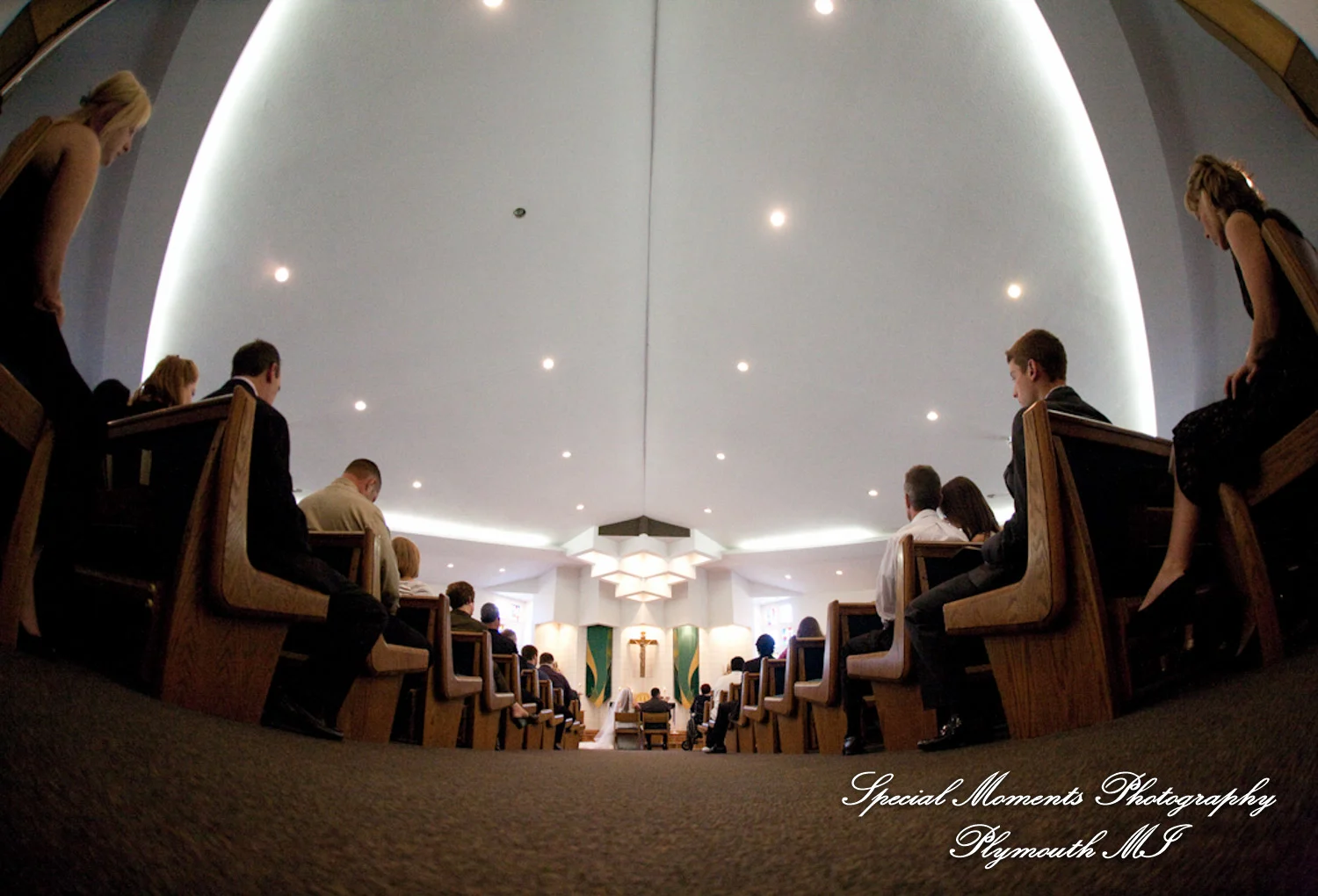 Holy Spirit Roman Catholic Brighton MI wedding photograph