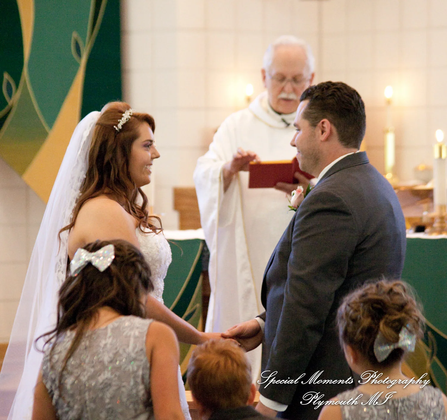 Holy Spirit Roman Catholic Brighton MI wedding photograph
