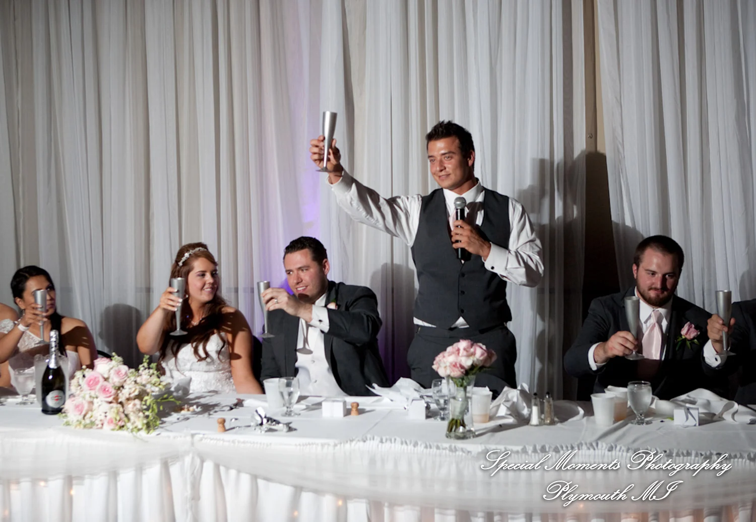Knights of Columbus Dexter MI wedding photograph