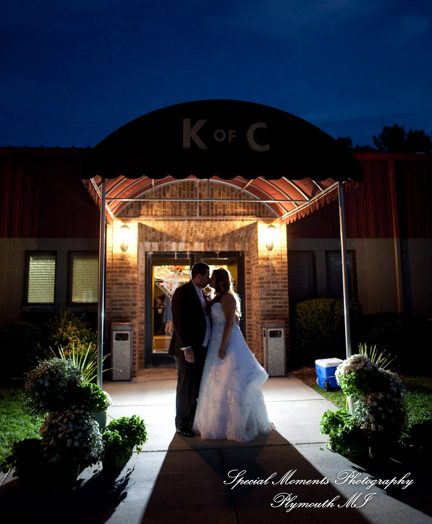 Knights of Columbus Dexter MI wedding photograph