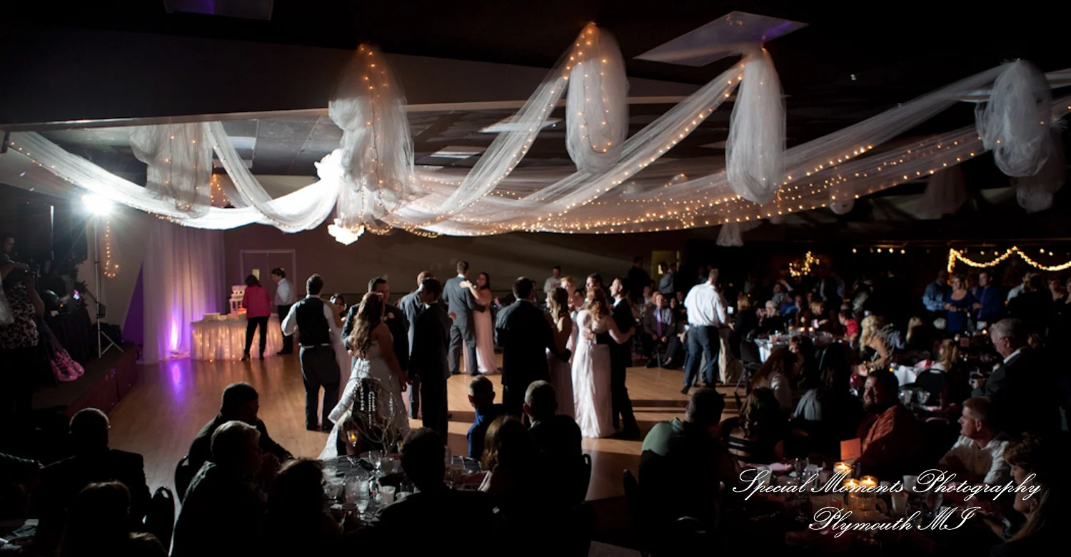 Knights of Columbus Dexter MI wedding photograph