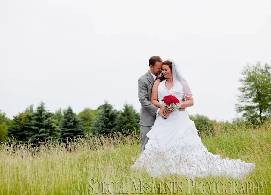 Solitude Links Golf Course Kimball Port Huron MI wedding photograph