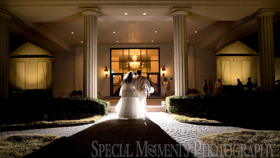 Shelby Gardens Shelby Twp. MI wedding photograph