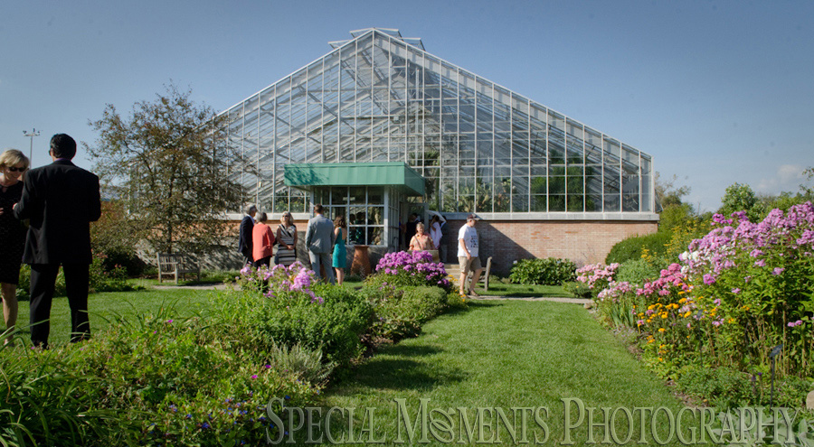 Matthaei Botanical Gardens Ann Arbor wedding photography