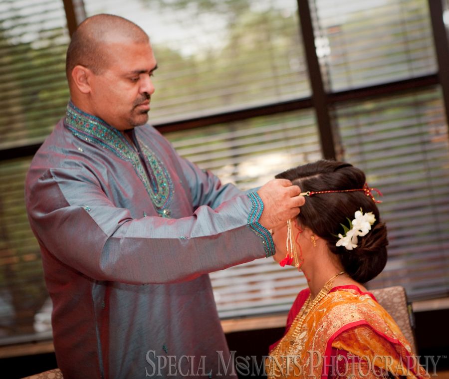 Westin Atrium Southfield MI Hindu wedding photograph