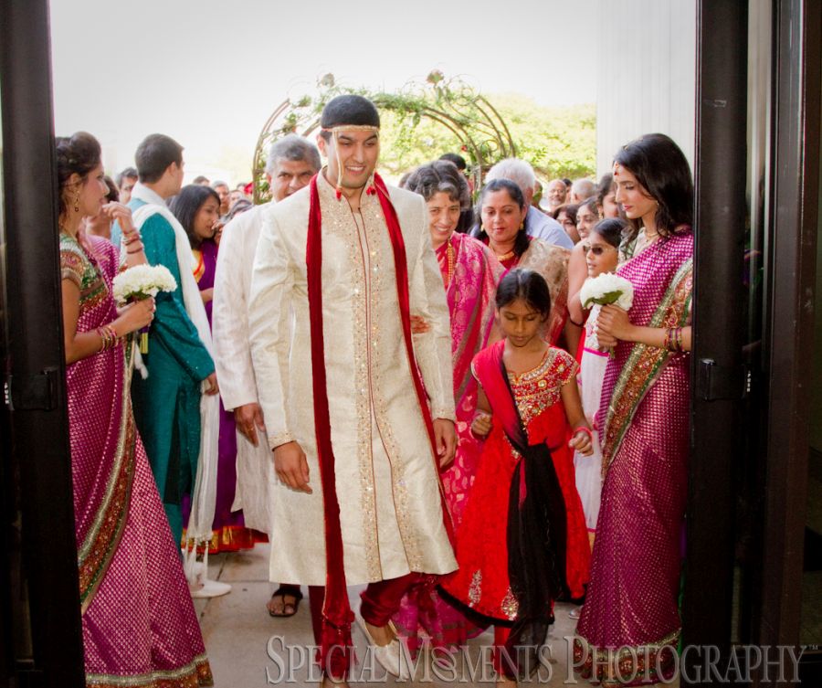Westin Atrium Southfield MI Hindu wedding photograph