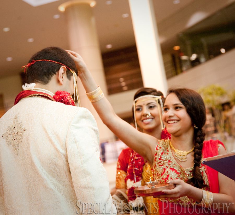 Westin Atrium Southfield MI Hindu wedding photograph