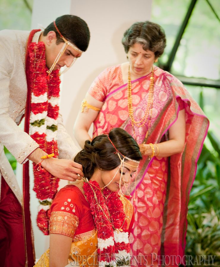 Westin Atrium Southfield MI Hindu wedding photograph