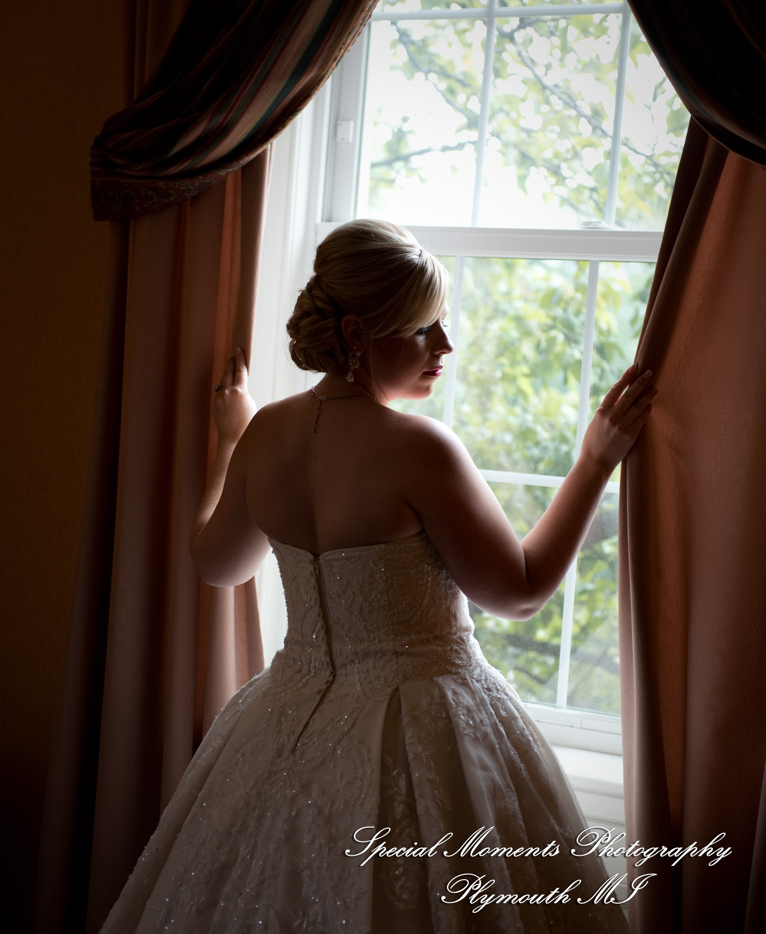 Charlotte & Andrew at Dearborn Inn Dearborn MI wedding photography