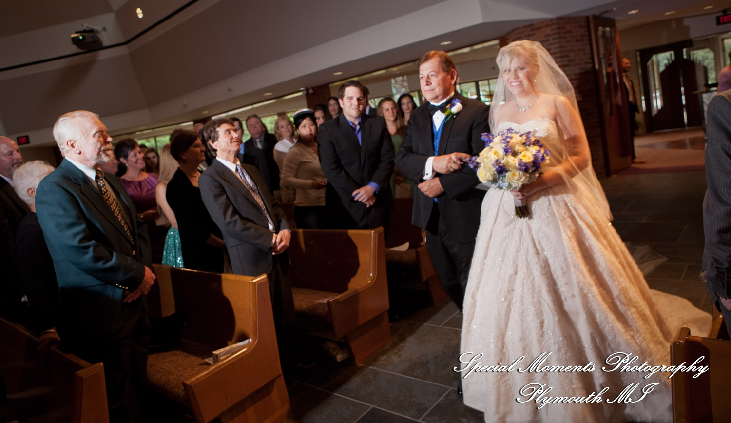 Charlotte & Andrew at Cross of Christ Lutheran Church Bloomfield Hills MI wedding photography