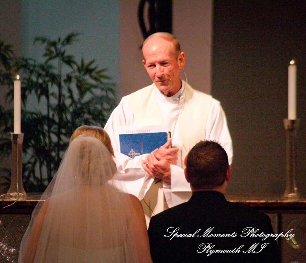 Charlotte & Andrew at Cross of Christ Lutheran Church Bloomfield Hills MI wedding photography