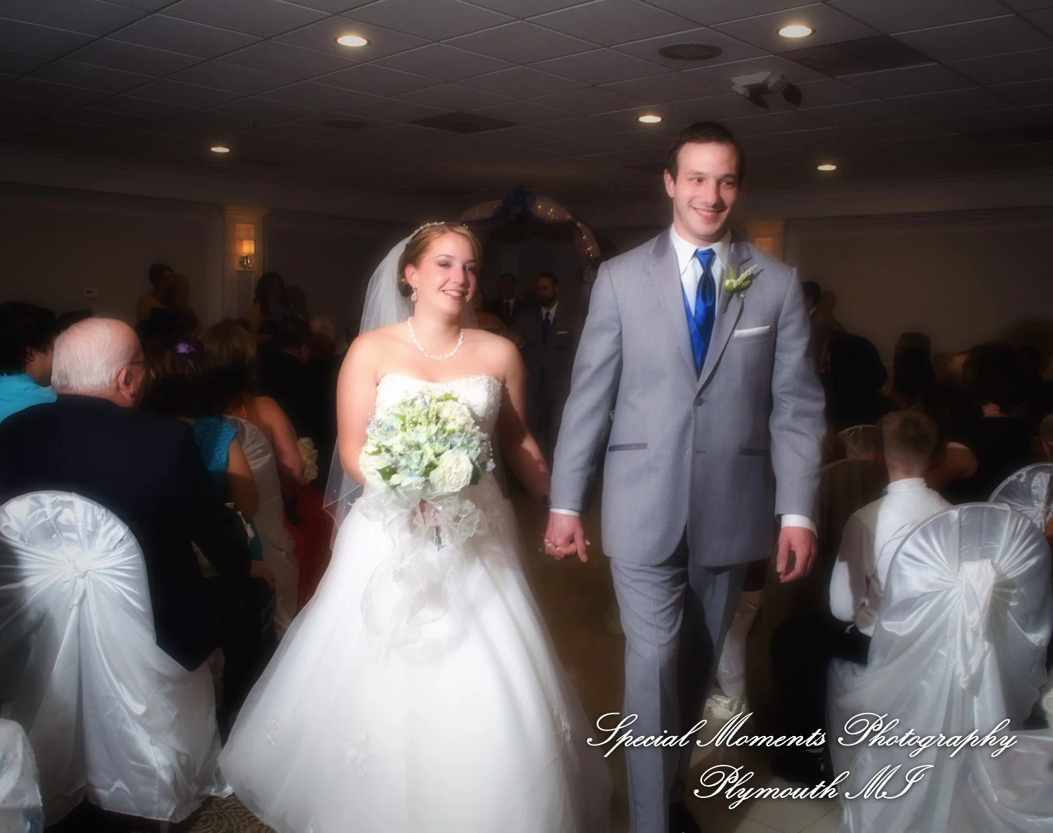 Shelby Gardens Shelby Twp MI wedding photograph