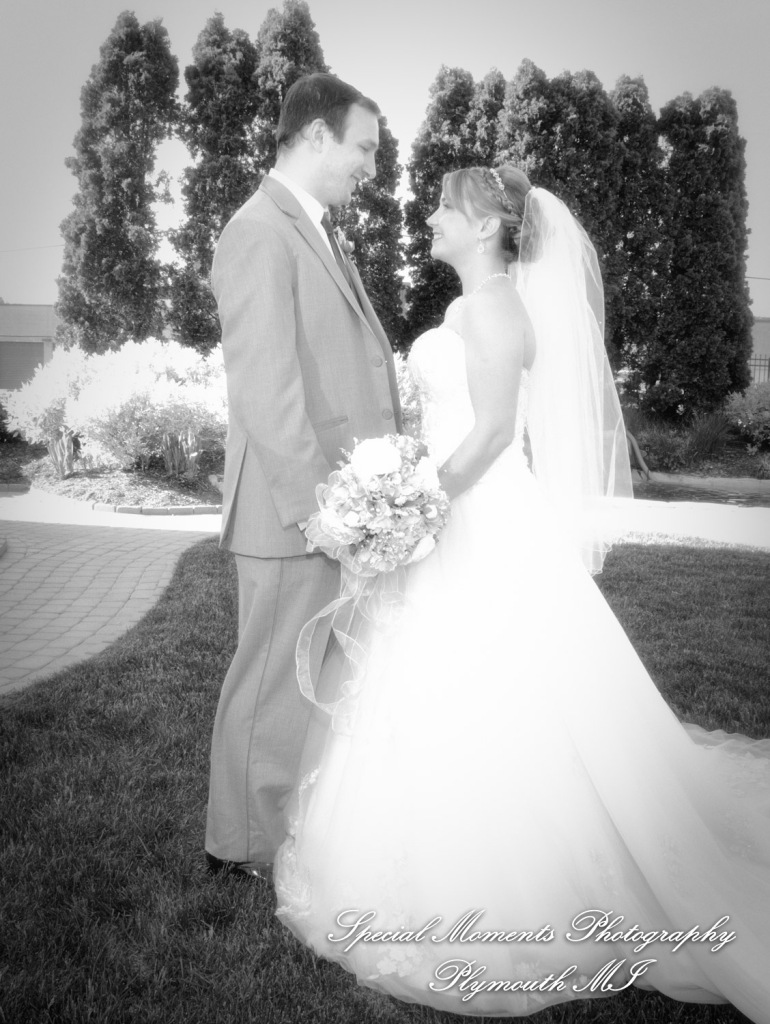 Katherine & Justin at Shelby Banquet Center Shelby Twp MI wedding photograph