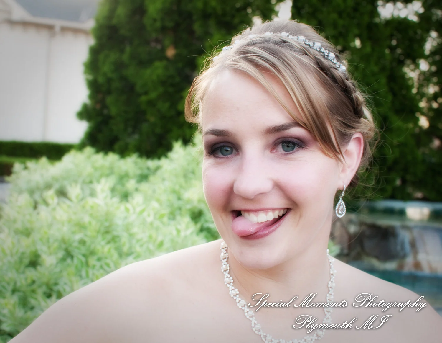 Shelby Gardens Shelby Twp MI wedding photograph