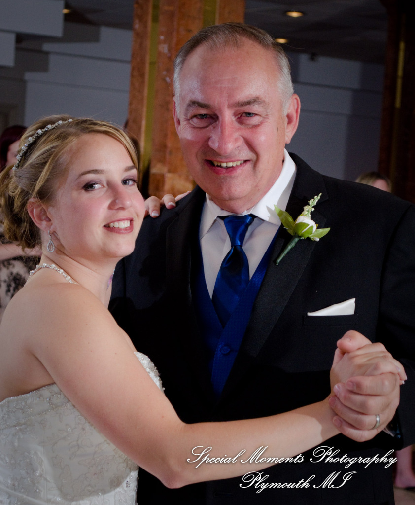 Katherine & Justin at Shelby Banquet Center Shelby Twp MI wedding photograph