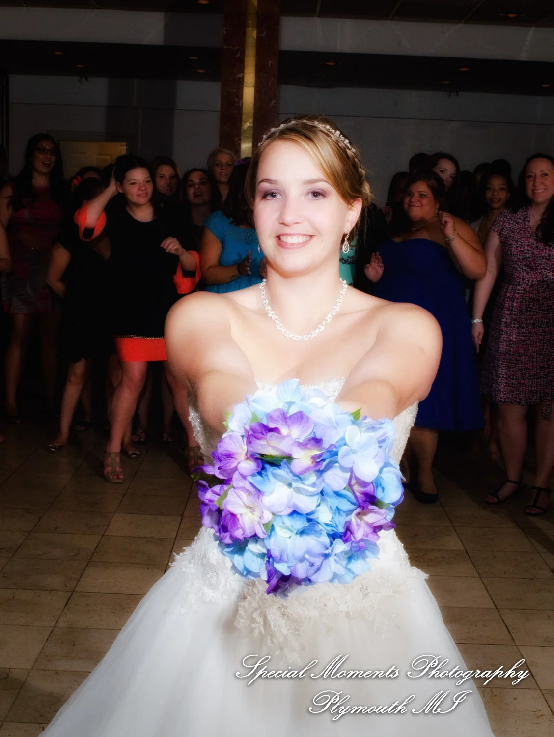 Shelby Gardens Shelby Twp MI wedding photograph