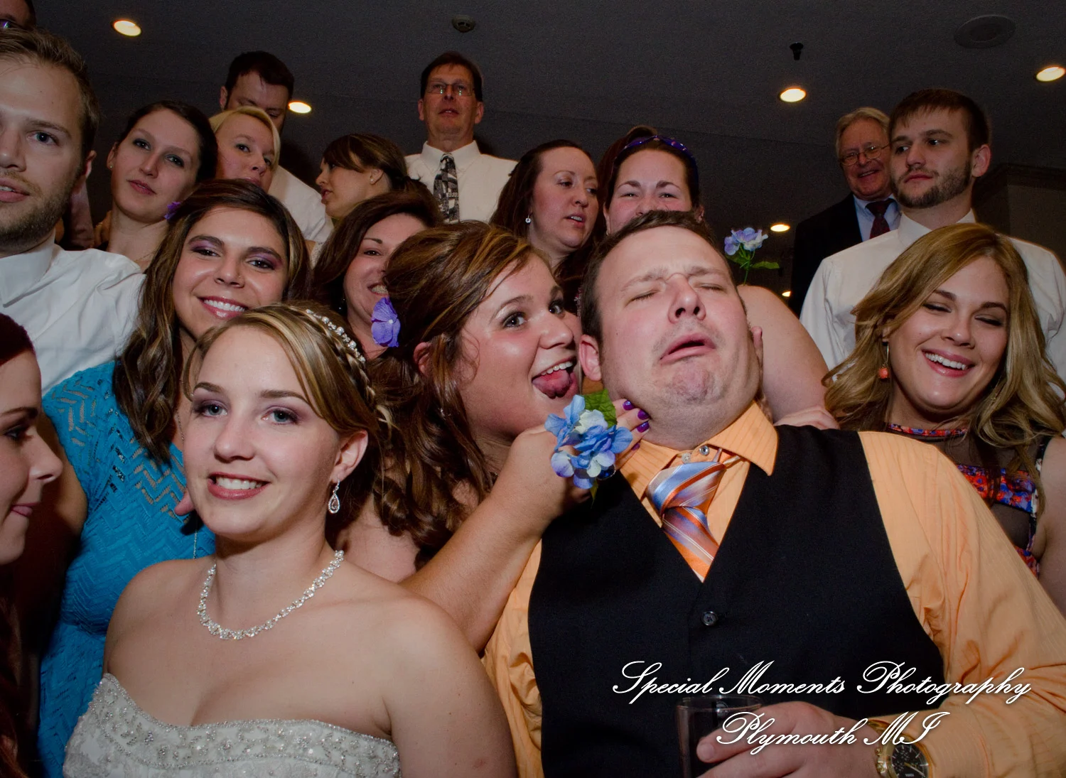 Shelby Gardens Shelby Twp MI wedding photograph