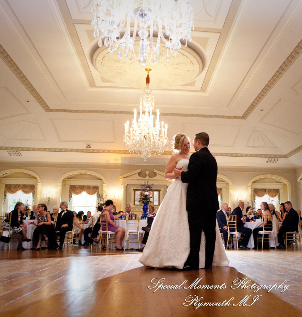 Charlotte & Andrew at Cross of Christ Lutheran Church Bloomfield Hills MI wedding photography