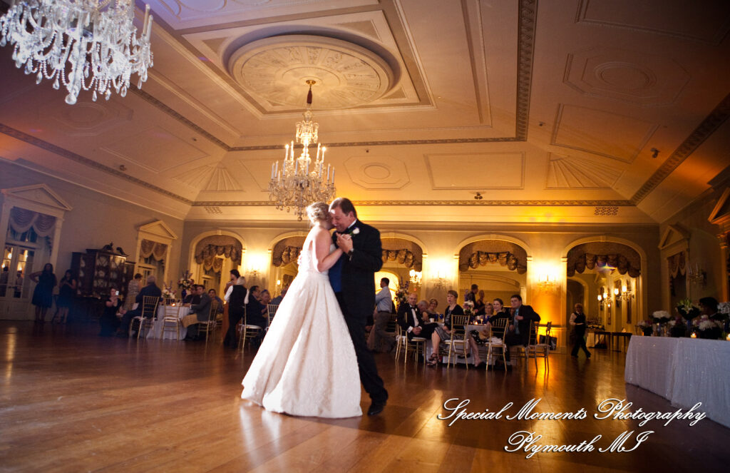 Charlotte & Andrew at Cross of Christ Lutheran Church Bloomfield Hills MI wedding photography