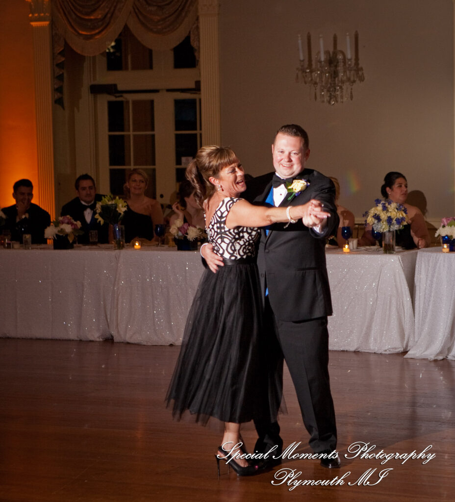 Charlotte & Andrew at Cross of Christ Lutheran Church Bloomfield Hills MI wedding photography