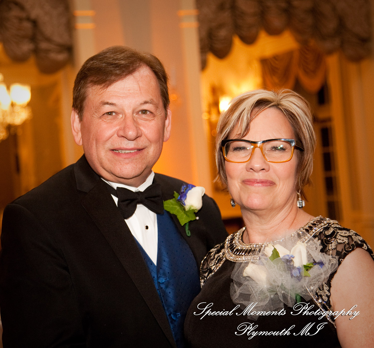 Charlotte & Andrew at Cross of Christ Lutheran Church Bloomfield Hills MI wedding photography