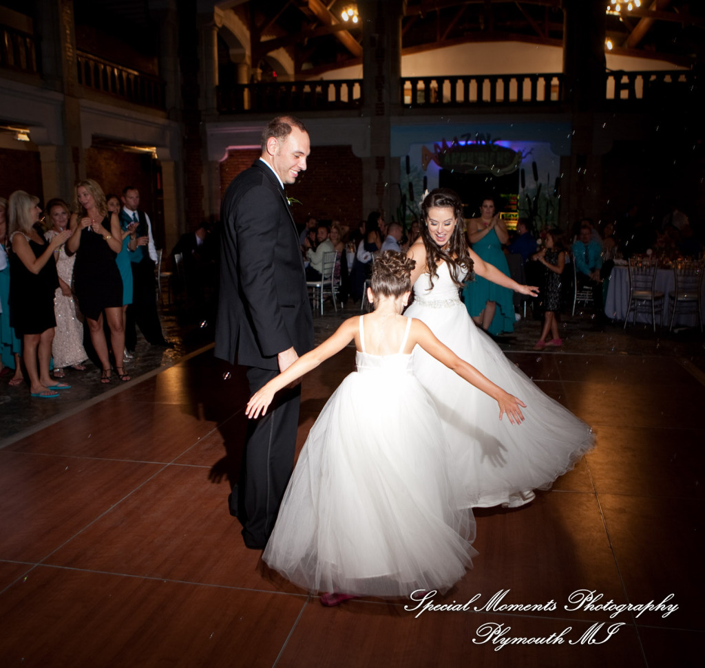 Candace & Paul at Toledo Zoo Toledo OH wedding photography