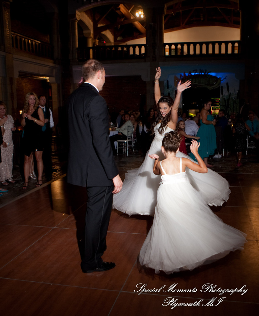 Candace & Paul at Toledo Zoo Toledo OH wedding photography