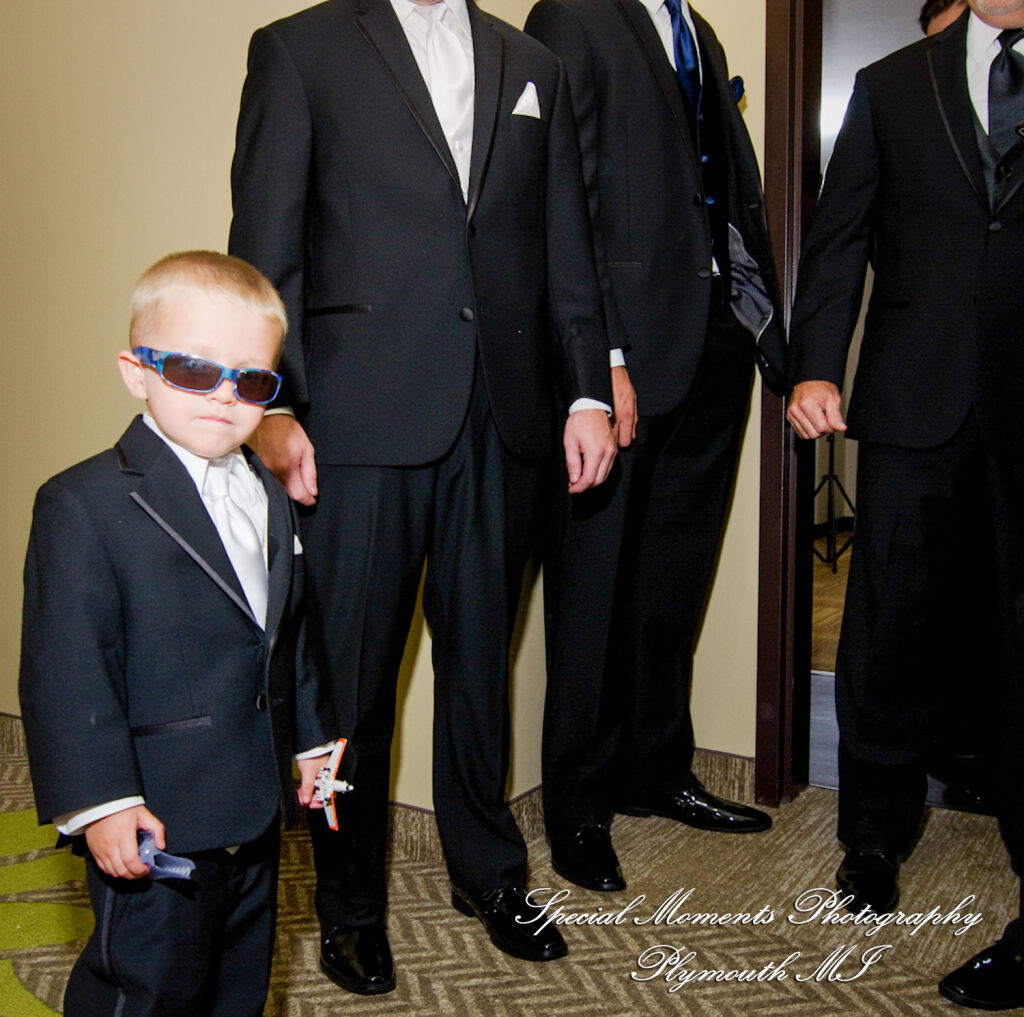 Rachael & Christopher at Warren Valley Golf Club Dearborn Heights MI wedding photography
