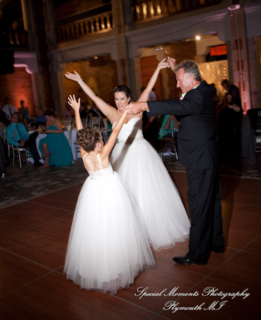 Candace & Paul at Toledo Zoo Toledo OH wedding photography