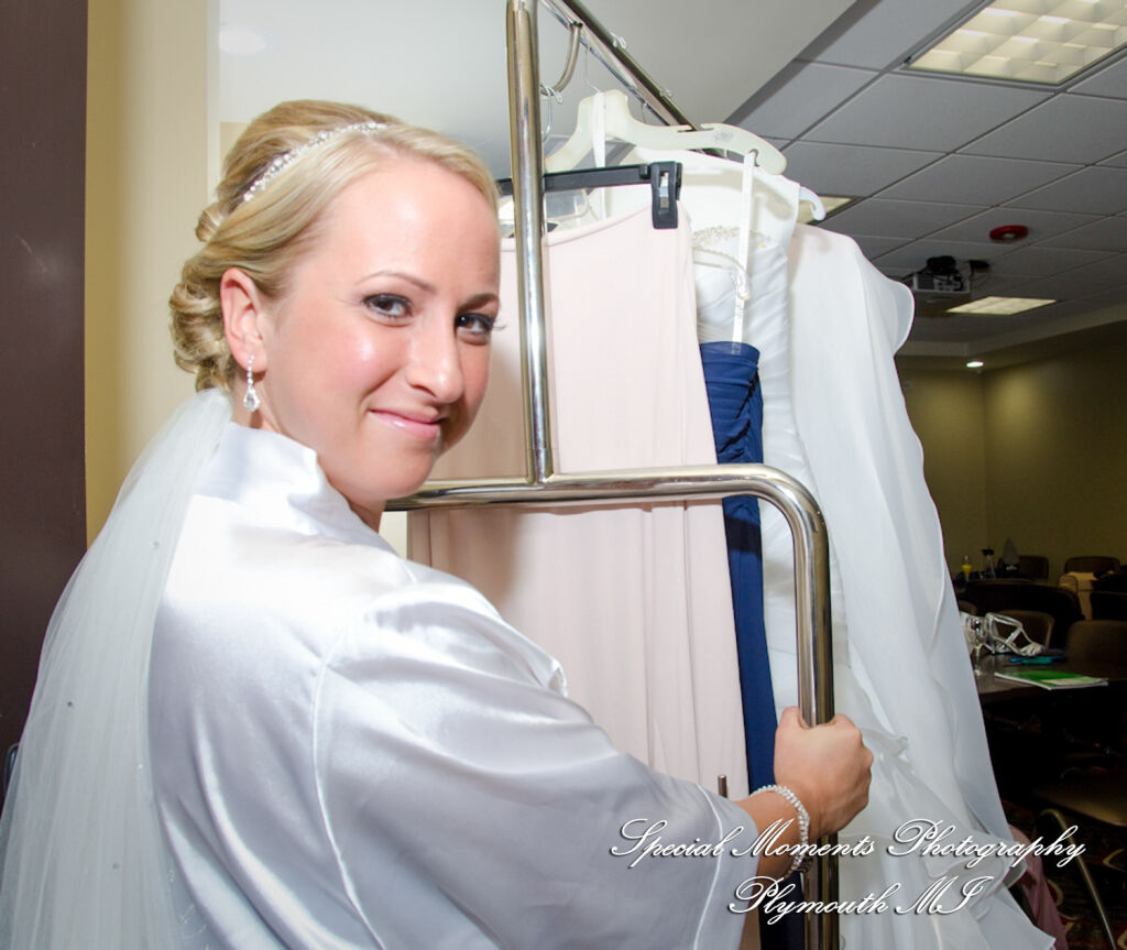 Rachael & Christopher at Warren Valley Golf Club Dearborn Heights MI wedding photography
