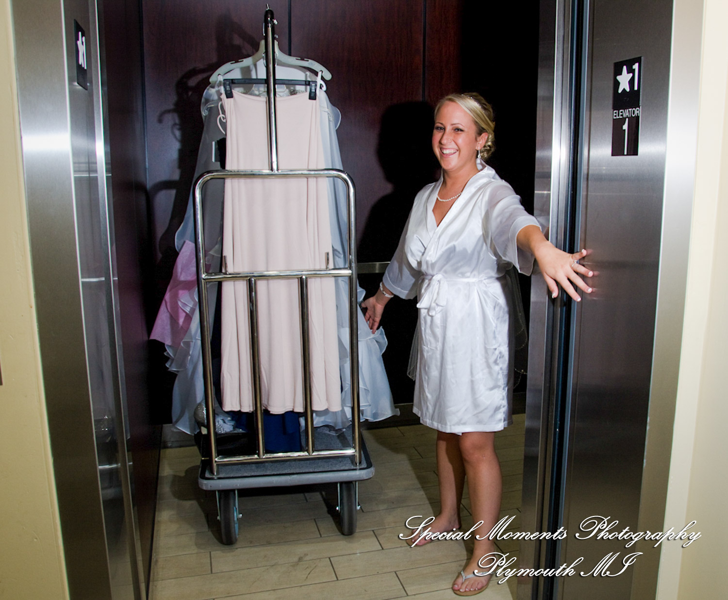 Rachael & Christopher at Warren Valley Golf Club Dearborn Heights MI wedding photography