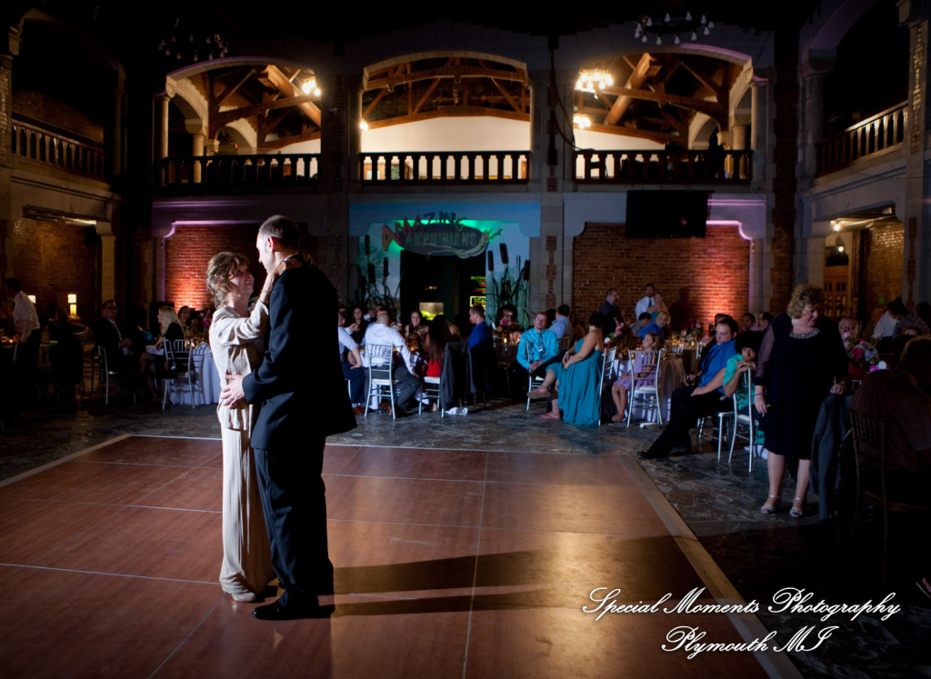 Candace & Paul at Toledo Zoo Toledo OH wedding photography